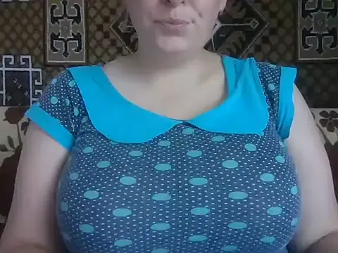 JuicyFruits93 – webcam model profile photo Image 2
