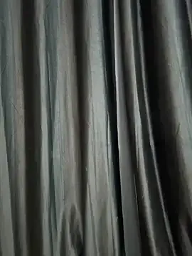 thanusi_2 – webcam model profile photo Image 17