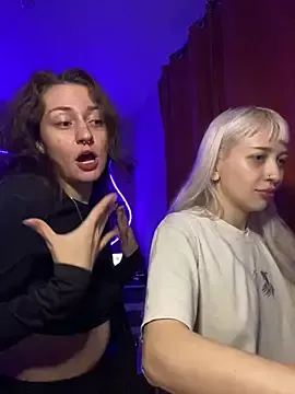 MiaWhitePink_ – webcam model profile photo Image 19