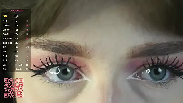 hotfallingdevil – webcam model profile photo Image 10