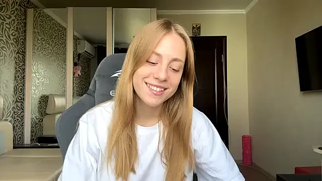 Ivy_the_goddess – webcam model profile photo Image 3