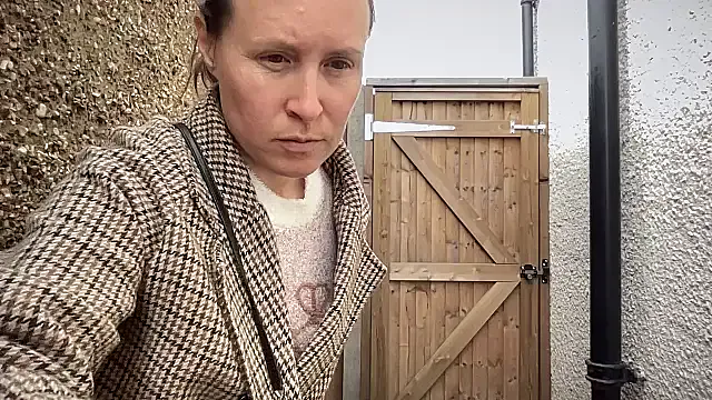 queen_kitty1818 – webcam model profile photo Image 2