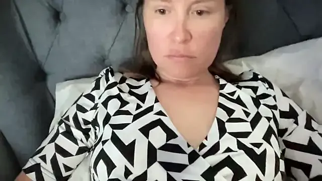 queen_kitty1818 – webcam model profile photo Image 8