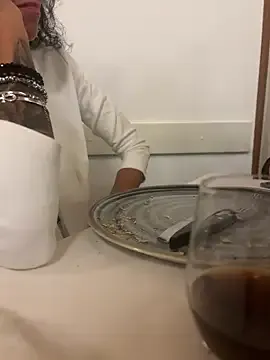 lilliiilliiillil – webcam model profile photo Image 11