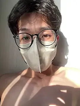 queenelia – webcam model profile photo Image 8