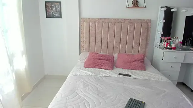 Mommygetnaughty – webcam model profile photo Image 7