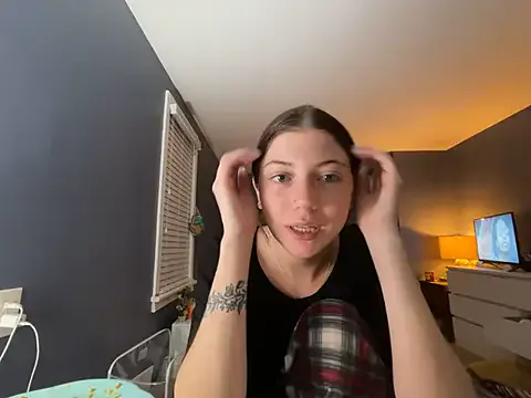 SpicyQueenX69 – webcam model profile photo Image 4