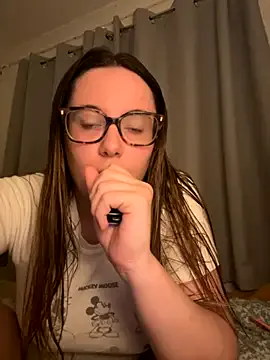 DoriDeluxe66 – webcam model profile photo Image 8