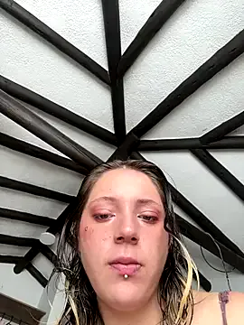 husa_Malikaa – webcam model profile photo Image 17