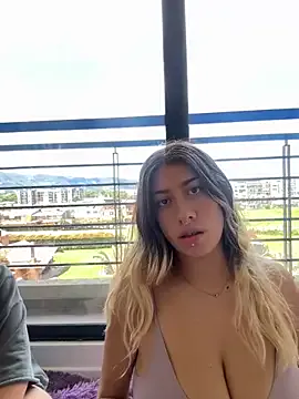 husa_Malikaa – webcam model profile photo Image 19