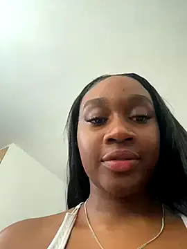 Love_bitess – webcam model profile photo Image 12