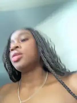 Love_bitess – webcam model profile photo Image 17