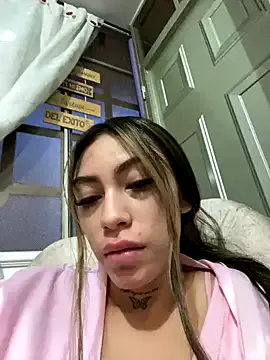 lia_xiomy_ – webcam model profile photo Image 4