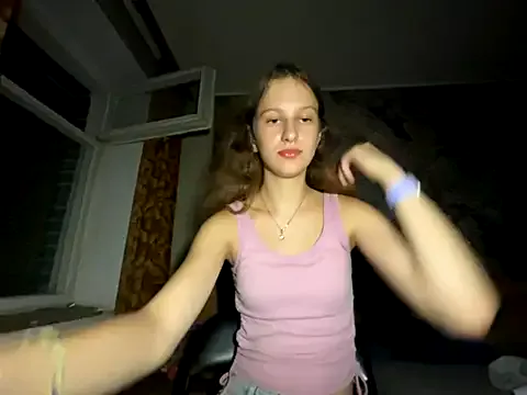 Layla_ly – webcam model profile photo Image 13