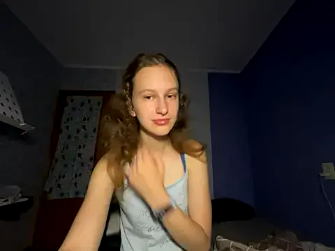 Layla_ly – webcam model profile photo Image 3