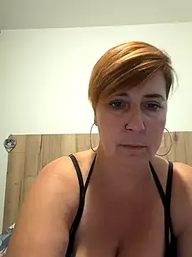 LilyBerryy – webcam model profile photo Image 17