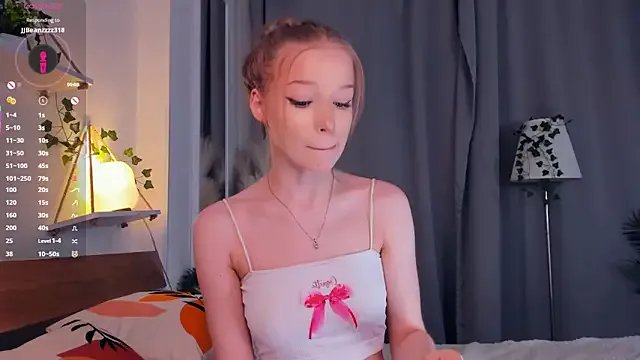 Lusty_Rose01 – webcam model profile photo Image 3