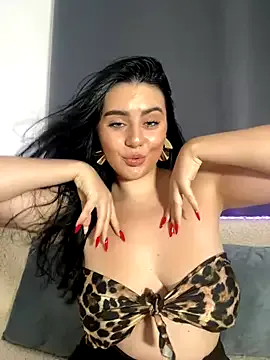 Layla_ly – webcam model profile photo Image 12