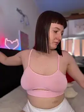 AllesandraLove – webcam model profile photo Image 11