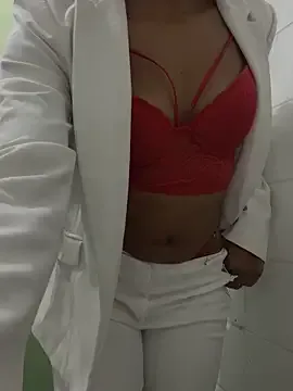 DollyTall – webcam model profile photo Image 19
