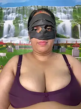 ami_katana – webcam model profile photo Image 13