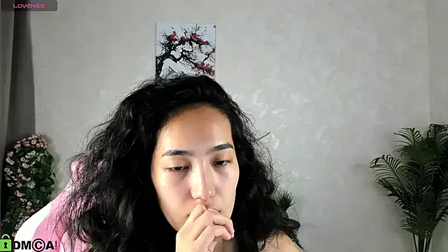 sanu_07 – webcam model profile photo Image 17