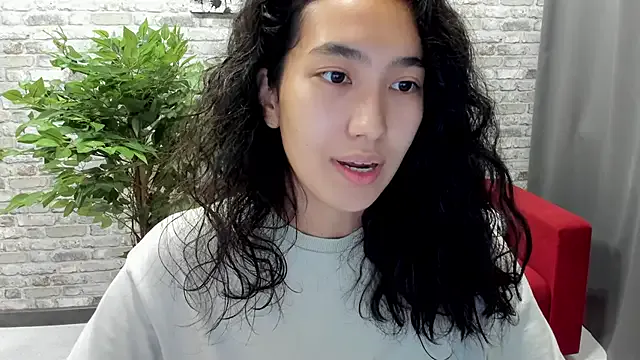 sanu_07 – webcam model profile photo Image 5