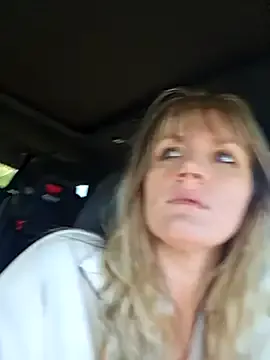 masqueradeporn – webcam model profile photo Image 2