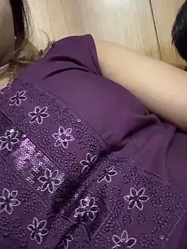 RollingGirls – webcam model profile photo Image 4