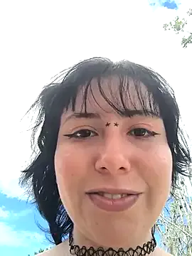 krissone – webcam model profile photo Image 16