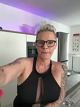 German_Milf Image 15