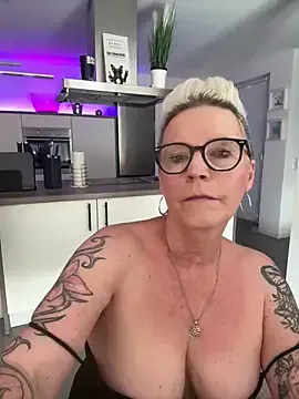 German_Milf Image 18