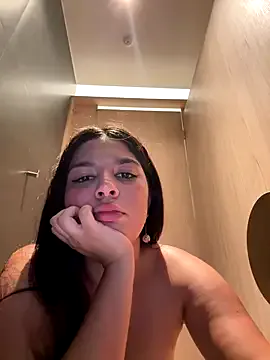 HannaXLove – webcam model profile photo Image 11