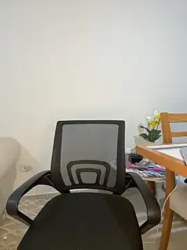 HannaXLove – webcam model profile photo Image 3