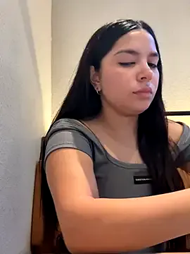 HannaXLove – webcam model profile photo Image 8