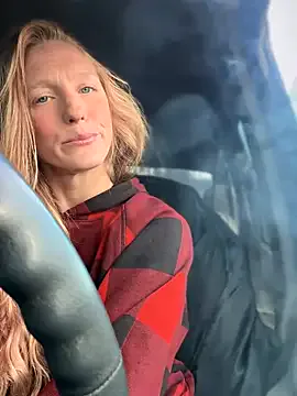 honey_sunshine – webcam model profile photo Image 19