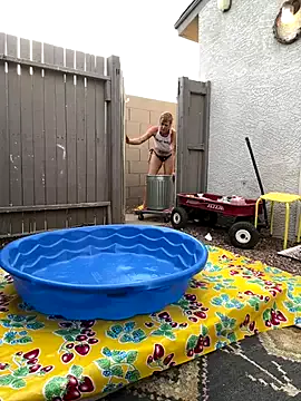 mc-Olivia – webcam model profile photo Image 13