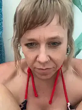 mc-Olivia – webcam model profile photo Image 9