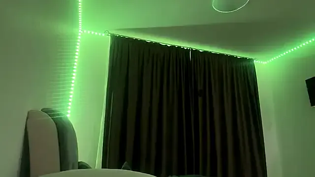 ceceliapidcock – webcam model profile photo Image 15