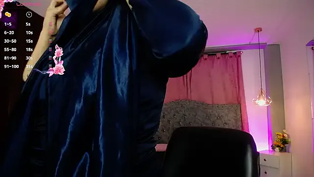 Juanita-Diaz – webcam model profile photo Image 4