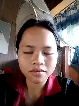 thanusi_2 – webcam model profile photo Image 2