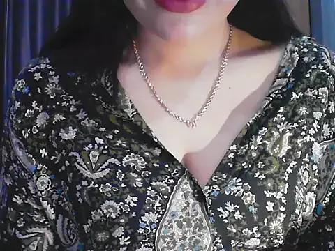 yesonee – webcam model profile photo Image 13
