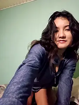 winter11 – webcam model profile photo Image 3