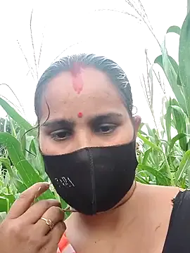 LiliBanger – webcam model profile photo Image 12