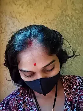 Hi_Radhika Image 12