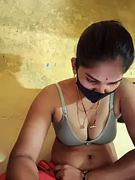 Hi_Radhika Image 3