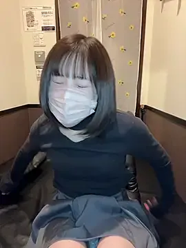 miapichxs – webcam model profile photo Image 9