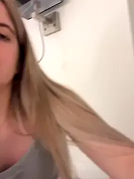 Yatiksha_Beby – webcam model profile photo Image 8