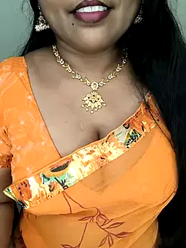sweetieme – webcam model profile photo Image 8