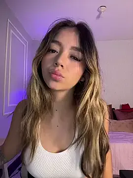 l0lita_sweet – webcam model profile photo Image 14